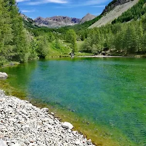 Aux Gorges De Daluis Guillaumes