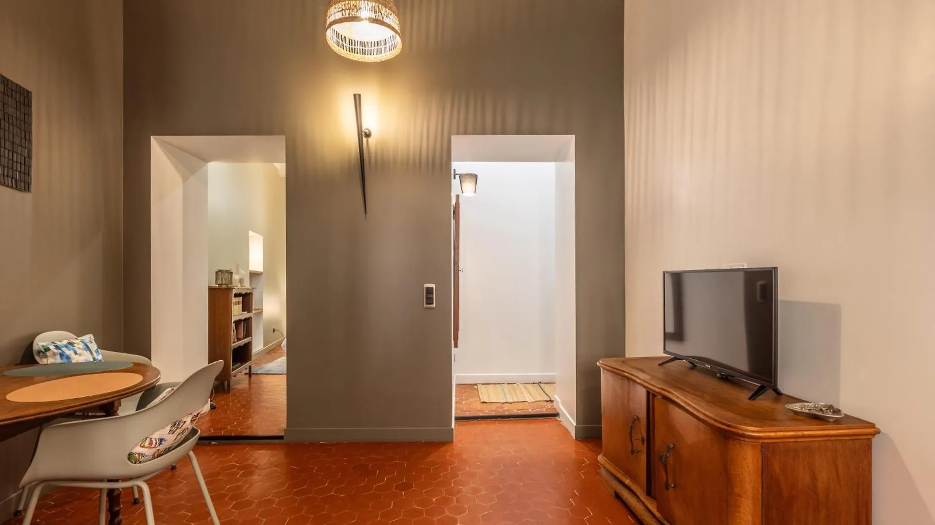 Menton Old Town Apartment