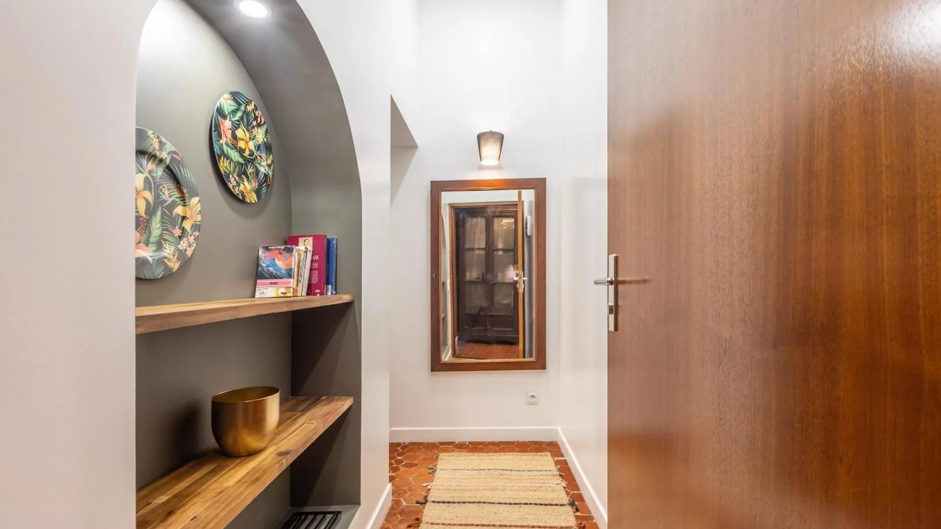 Menton Old Town Apartment