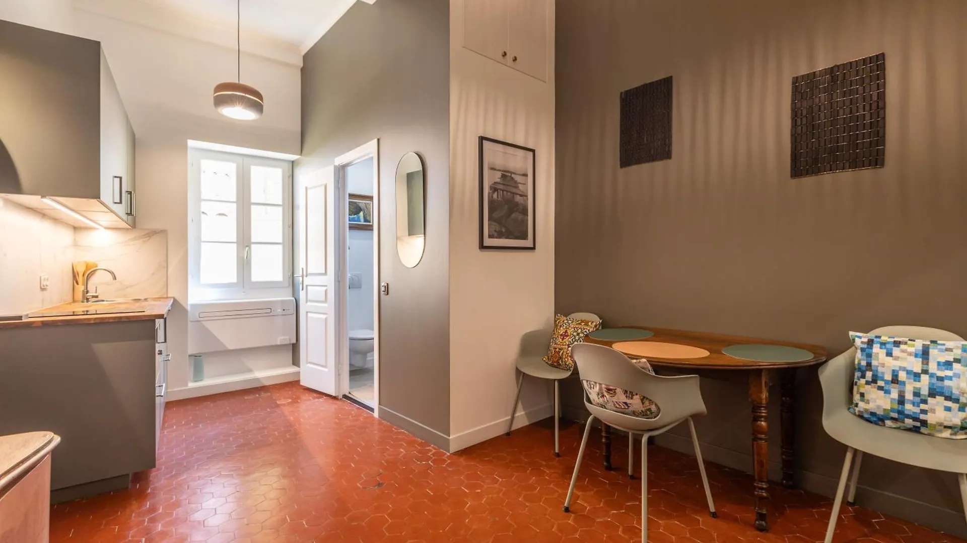Menton Old Town Apartment