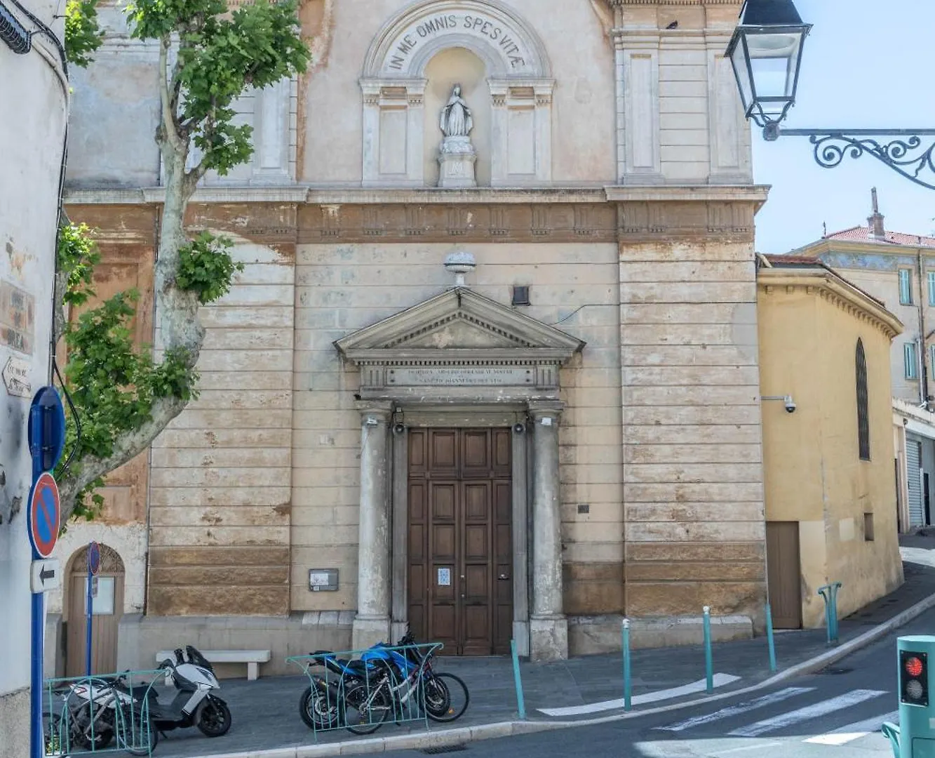 Menton Old Town Apartment