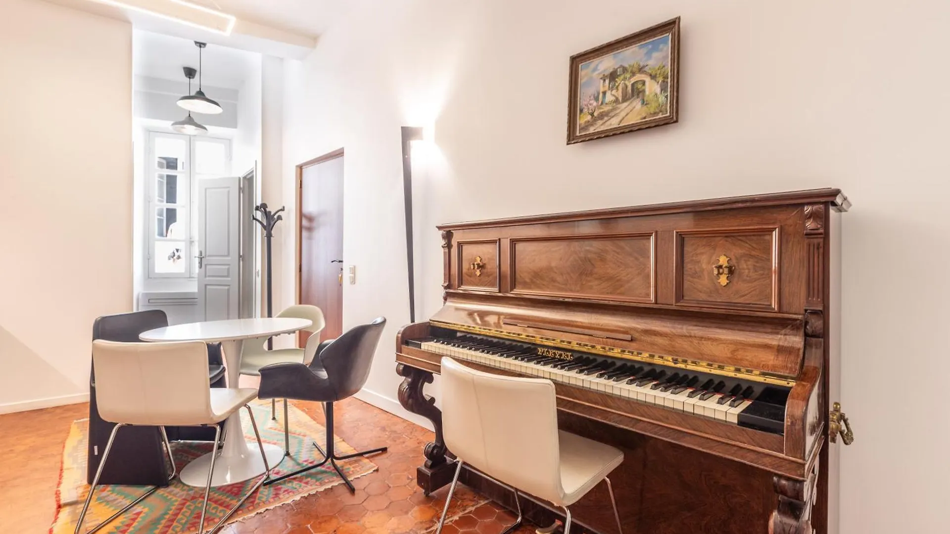 Menton Old Town Apartment