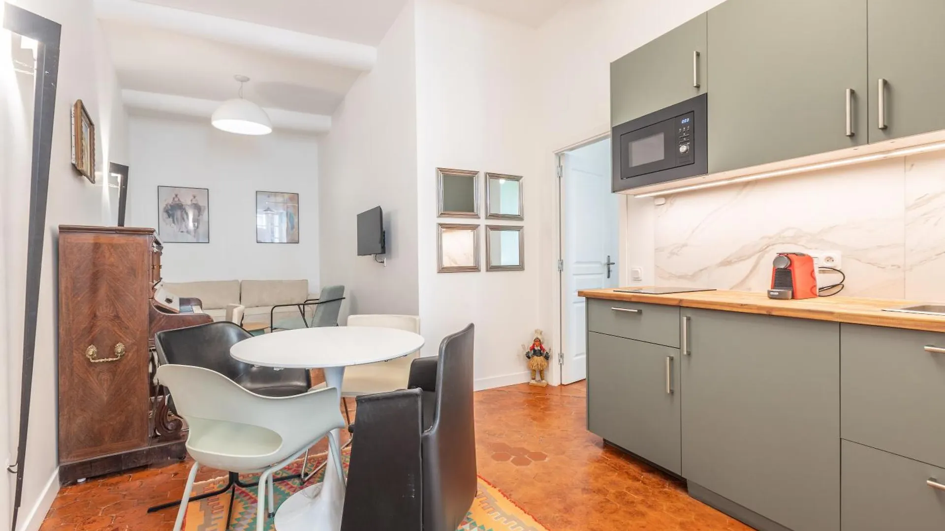 Menton Old Town Apartment