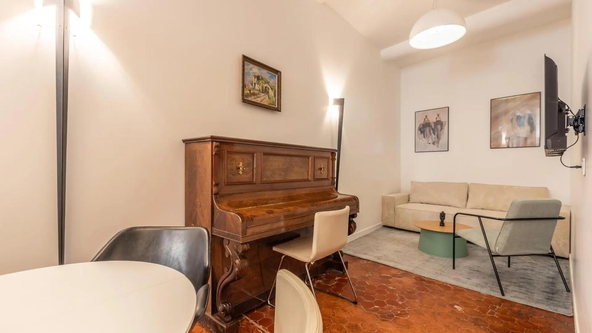 Menton Old Town Apartment